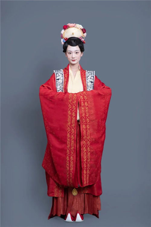 華夏衣冠,跨越千年 北京服裝學院助力 中國詩詞大會 呈現(xiàn)古代婚禮服飾