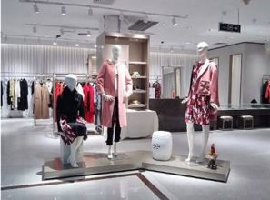 臺州前店后廠模式 中高端女裝市場的藍(lán)海機遇